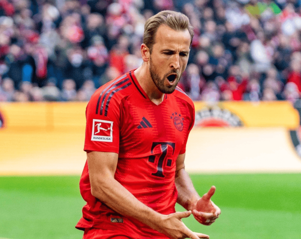 包含凯恩迎来十二赛季高光表现，德国队球迷沸腾！的词条